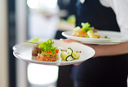 traiteur pour vos déjeuners - Diners à table